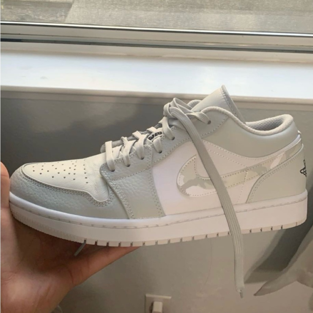 Nike Air Jordan 1 Low White Gray Sneakers